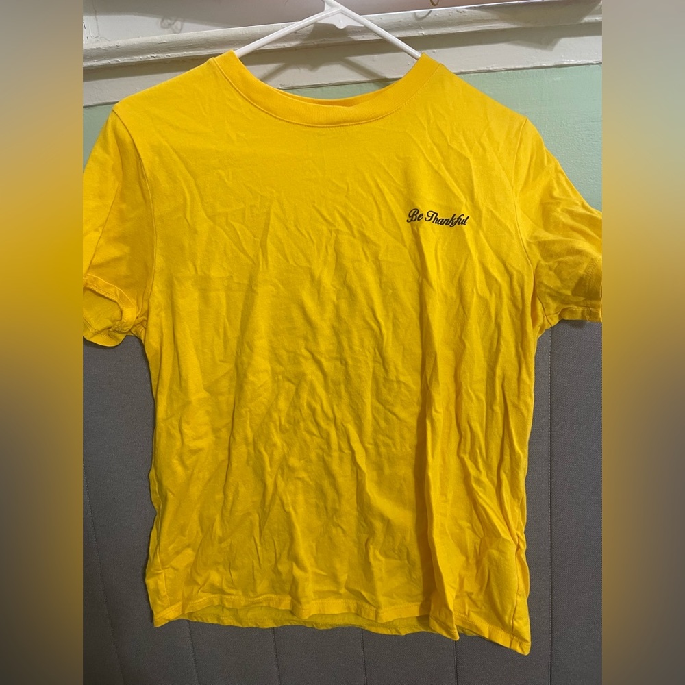 Comfortable yellow t-shirt